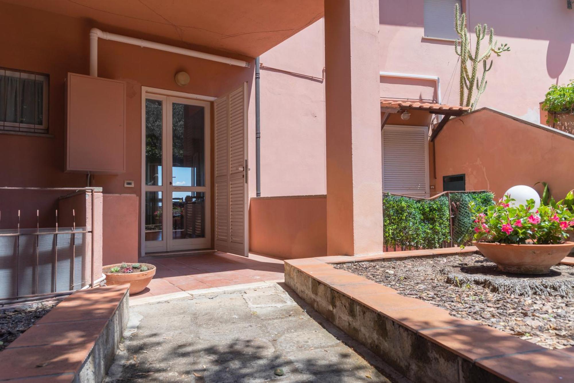 Appartamento Argentario Retreat Sea View Terrace, Wifi & Private Parking Included Porto Santo Stefano  Esterno foto