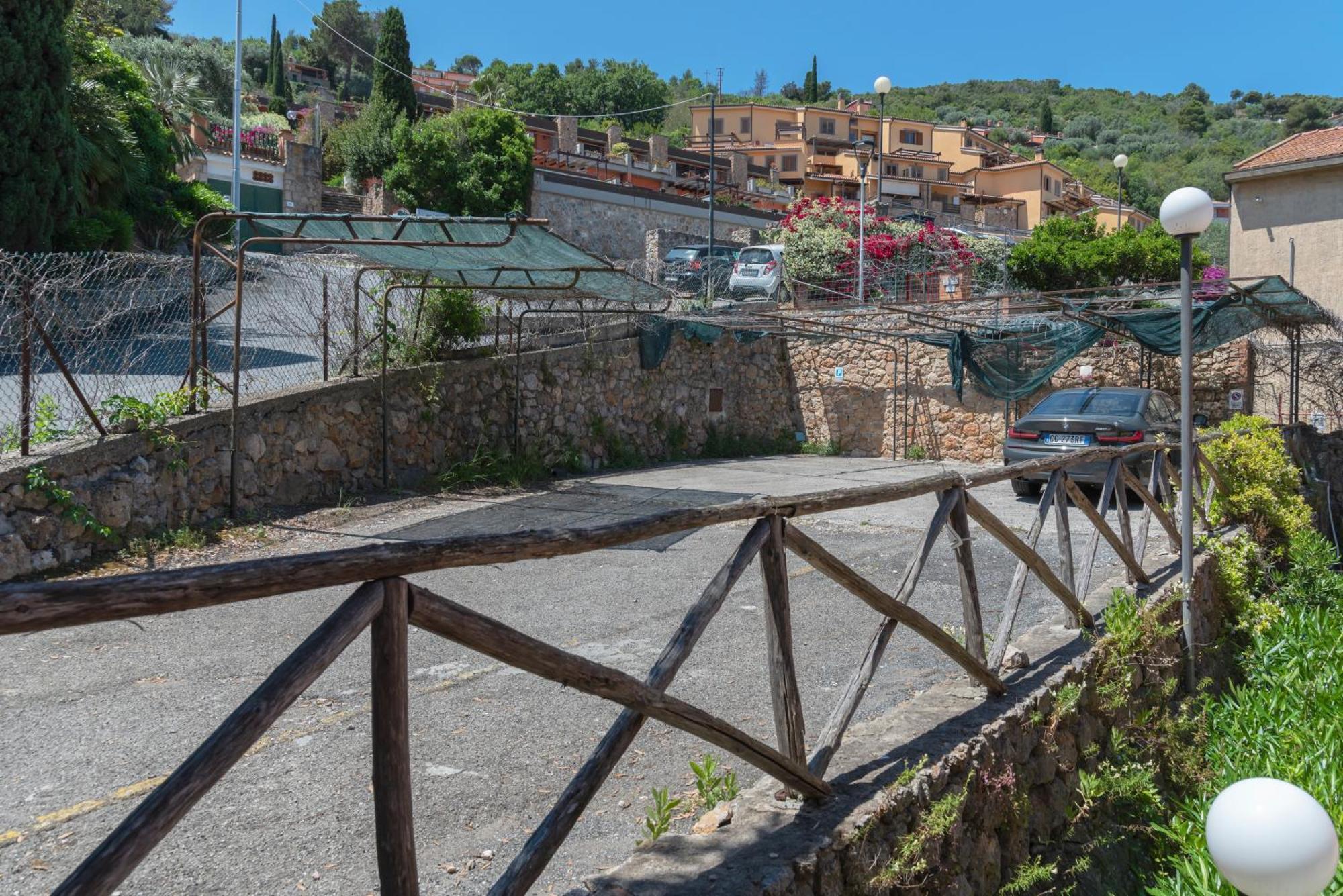 Appartamento Argentario Retreat Sea View Terrace, Wifi & Private Parking Included Porto Santo Stefano  Esterno foto